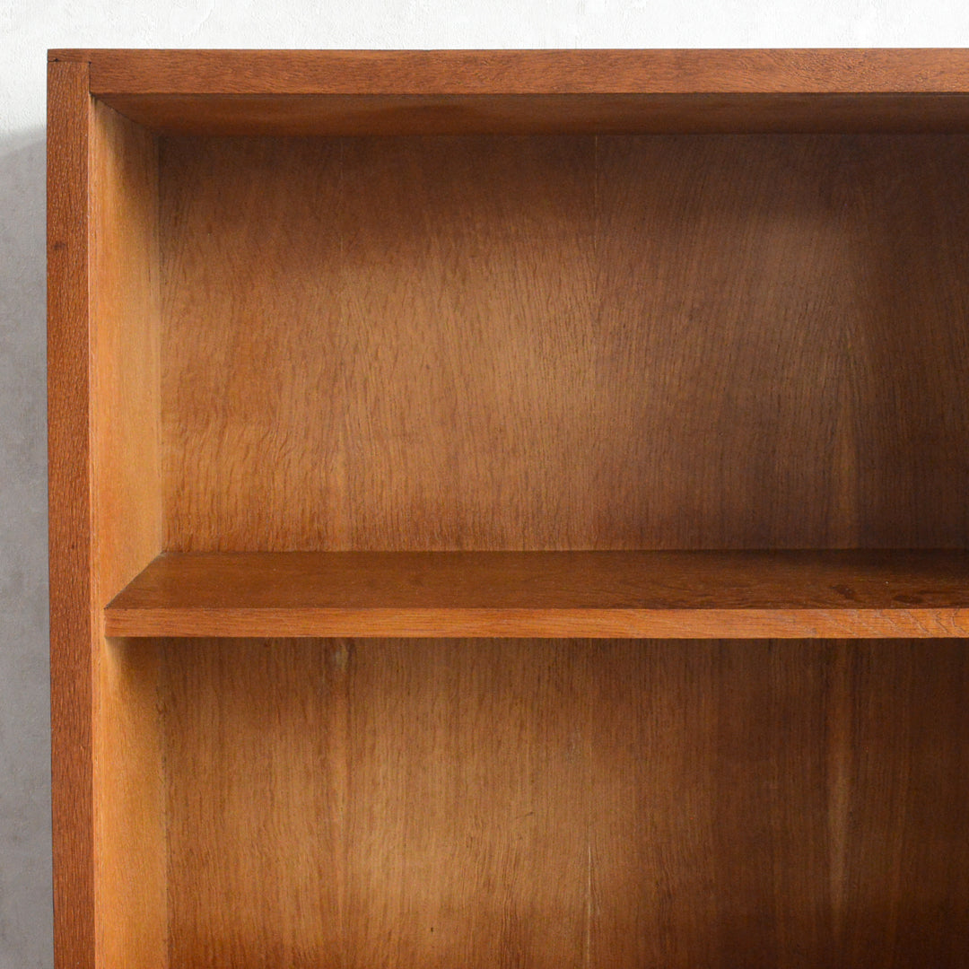 ミッドセンチュリー ヴィンテージ　ガラスキャビネット97(木扉付）