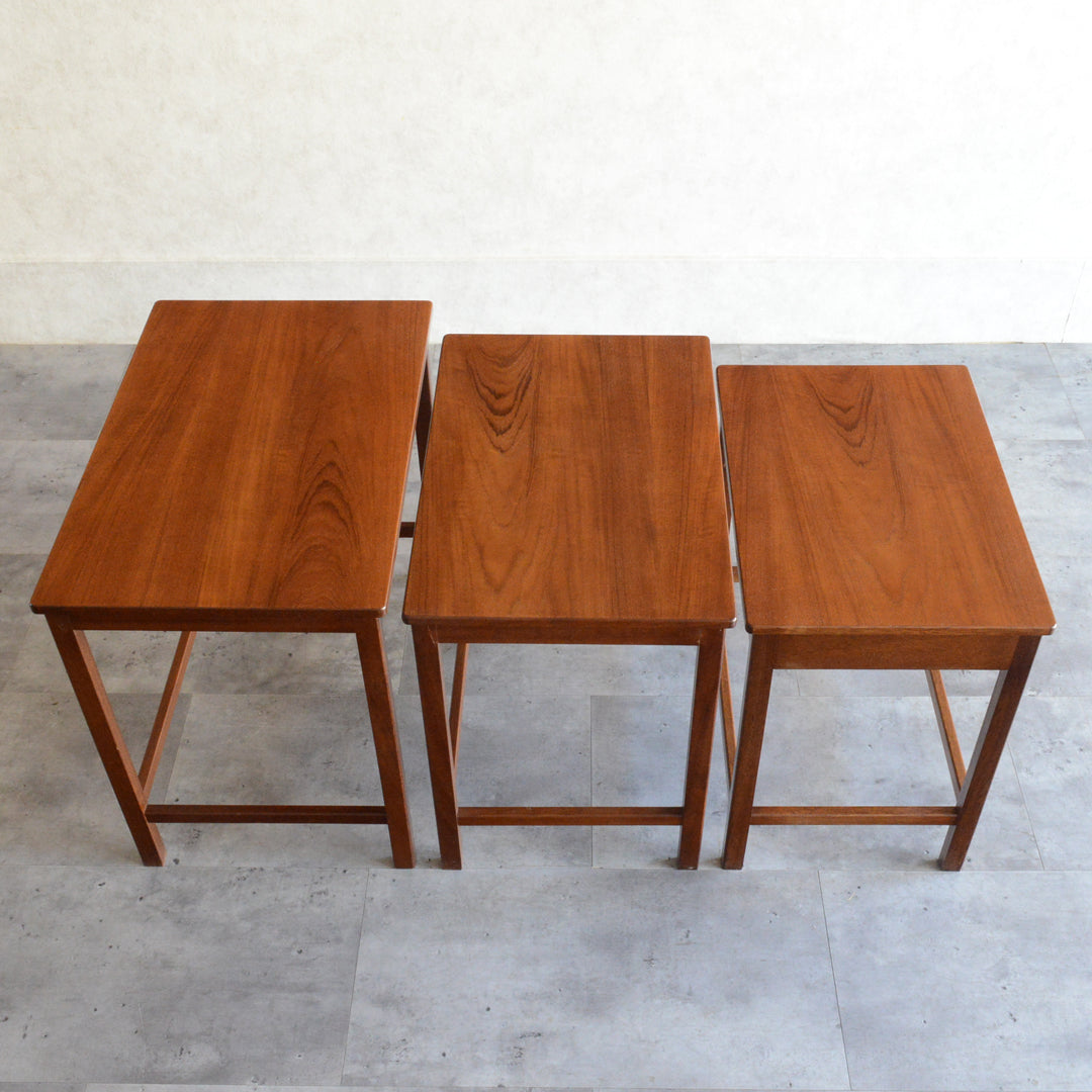 ミッドセンチュリー ヴィンテージ チーク ネストテーブル(抽斗付) 05