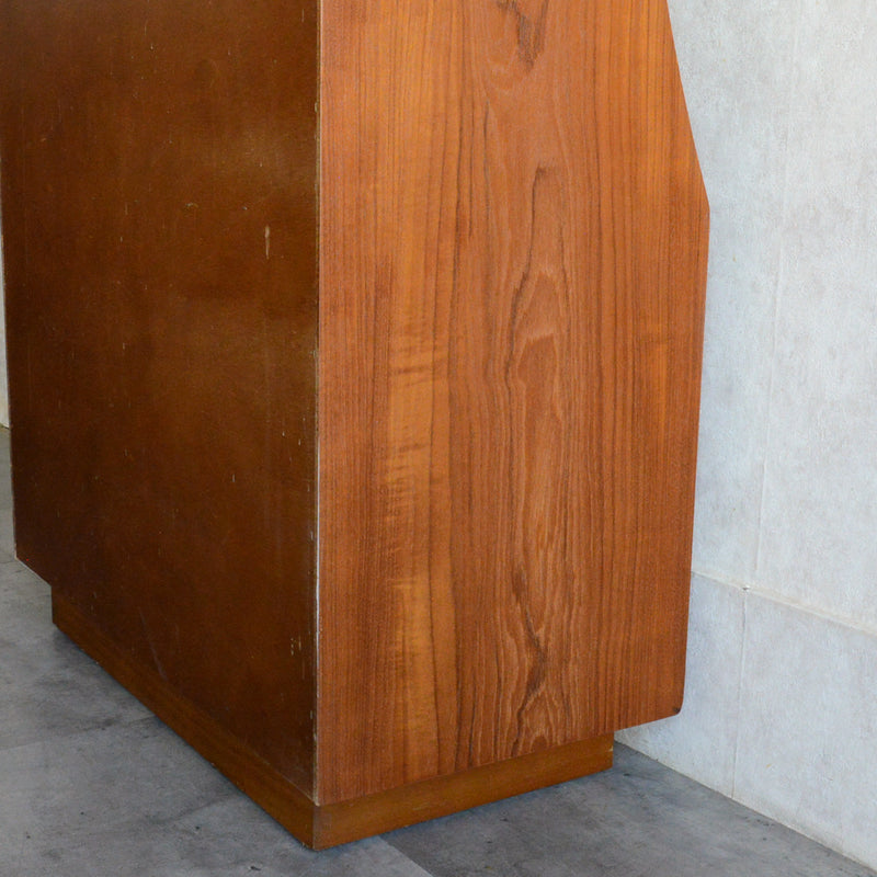 A様見学予約商品 ミッドセンチュリーヴィンテージ　トールガラスキャビネット102(木扉付）