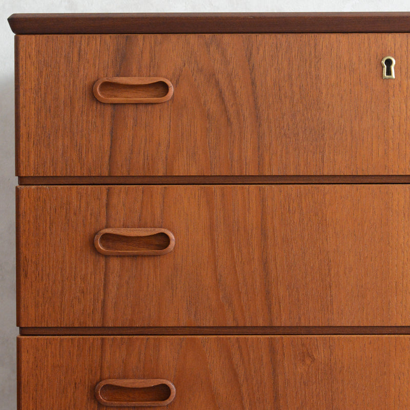 デンマークヴィンテージ  チーク４段チェスト 6-71