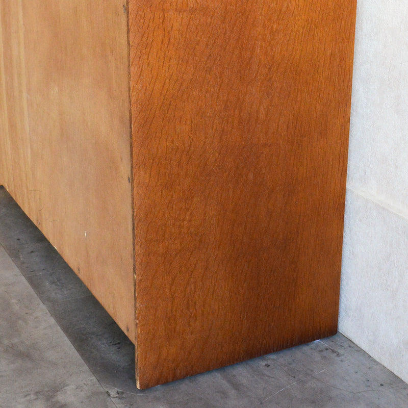 ミッドセンチュリー ヴィンテージ　ガラスキャビネット97(木扉付）