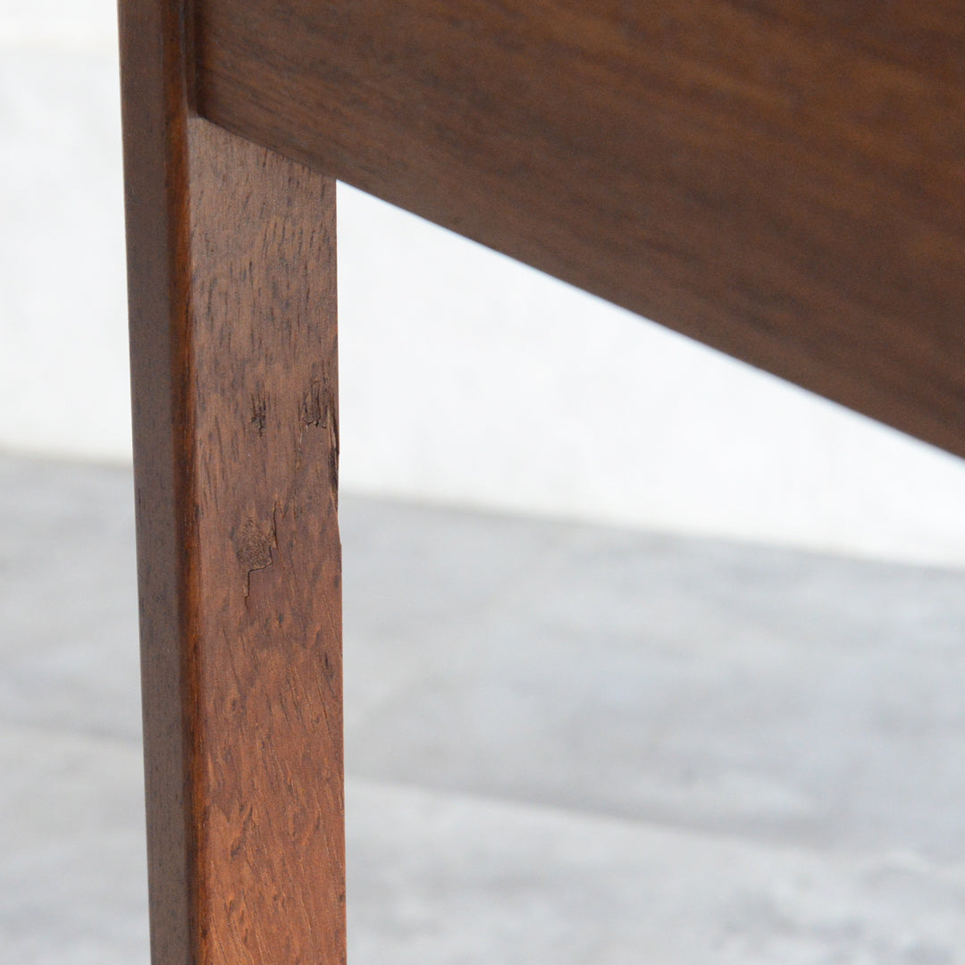 ミッドセンチュリー ヴィンテージ チーク ネストテーブル(抽斗付) 05