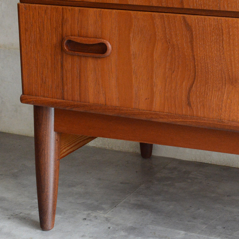 デンマークヴィンテージ  チーク４段チェスト 6-71