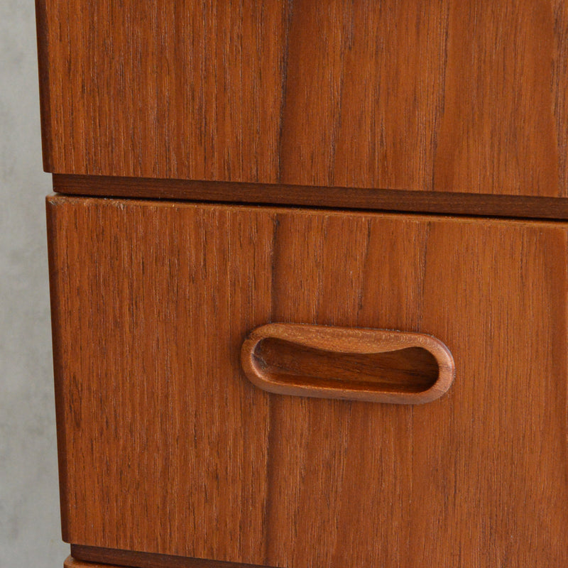 デンマークヴィンテージ  チーク４段チェスト 6-71