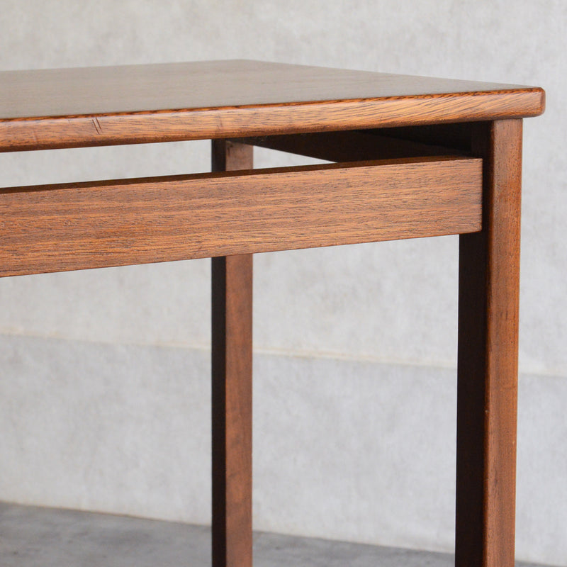 ミッドセンチュリー ヴィンテージ チーク ネストテーブル(抽斗付) 05