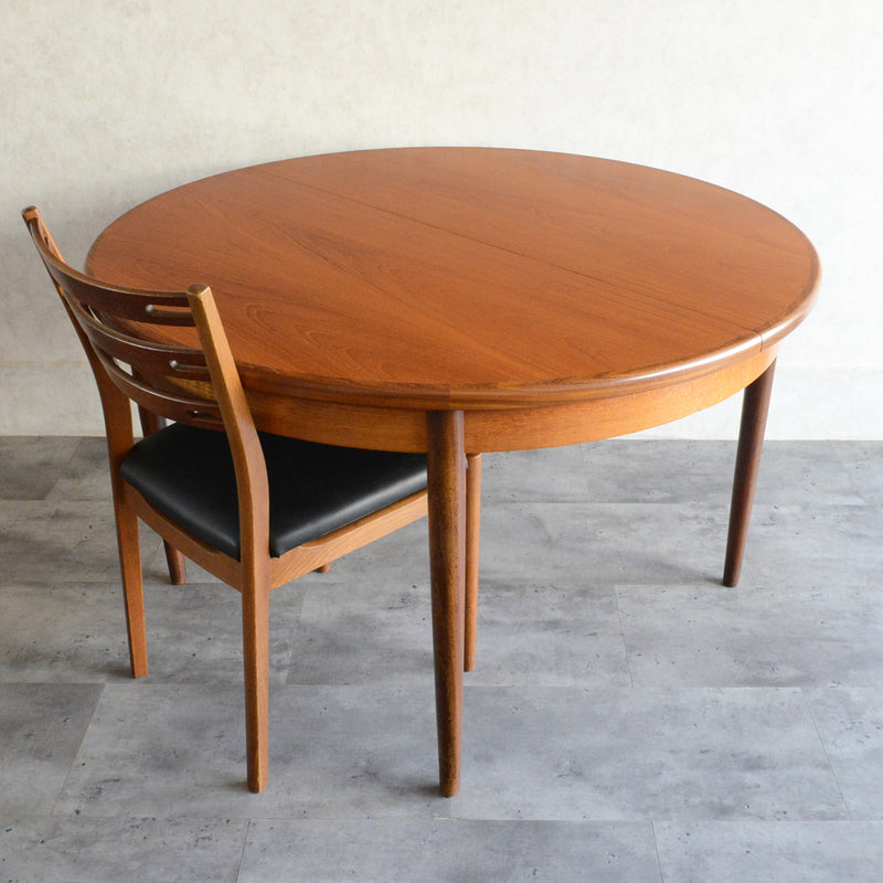 G-PLANジープラン エクステンション ラウンドダイニングテーブル 108(天板剥離再塗装）