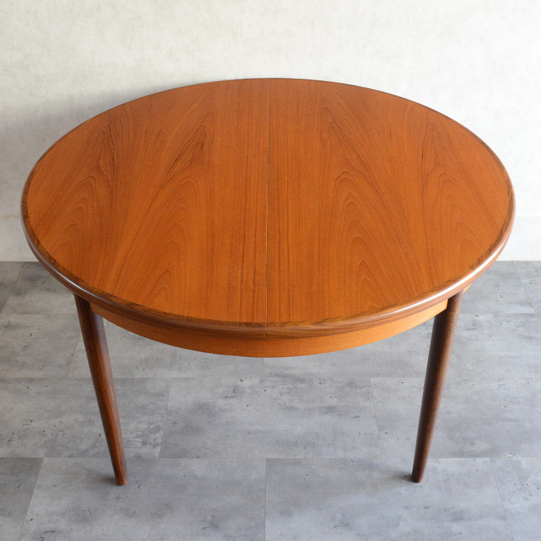 G-PLANジープラン エクステンション ラウンドダイニングテーブル 108(天板剥離再塗装）