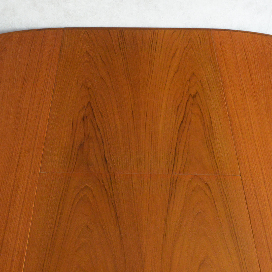 G-PLANジープラン エクステンション ラウンドダイニングテーブル 108(天板剥離再塗装）