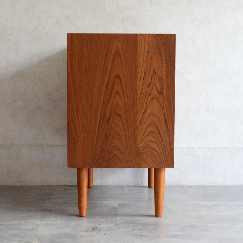 デンマークヴィンテージ  チーク４段スモールチェスト 6-75