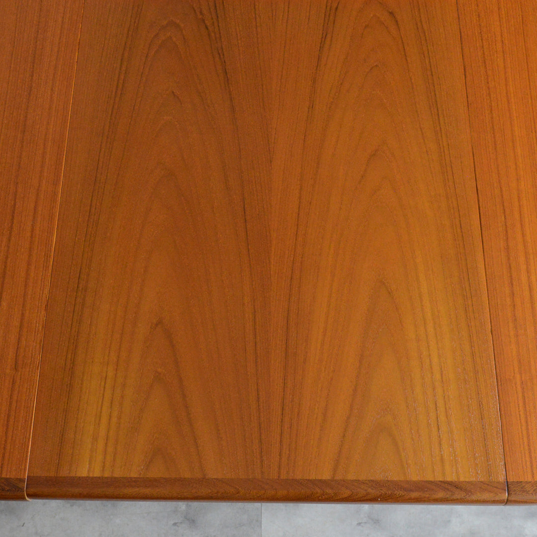 G-PLANジープラン エクステンション ラウンドダイニングテーブル 108(天板剥離再塗装）