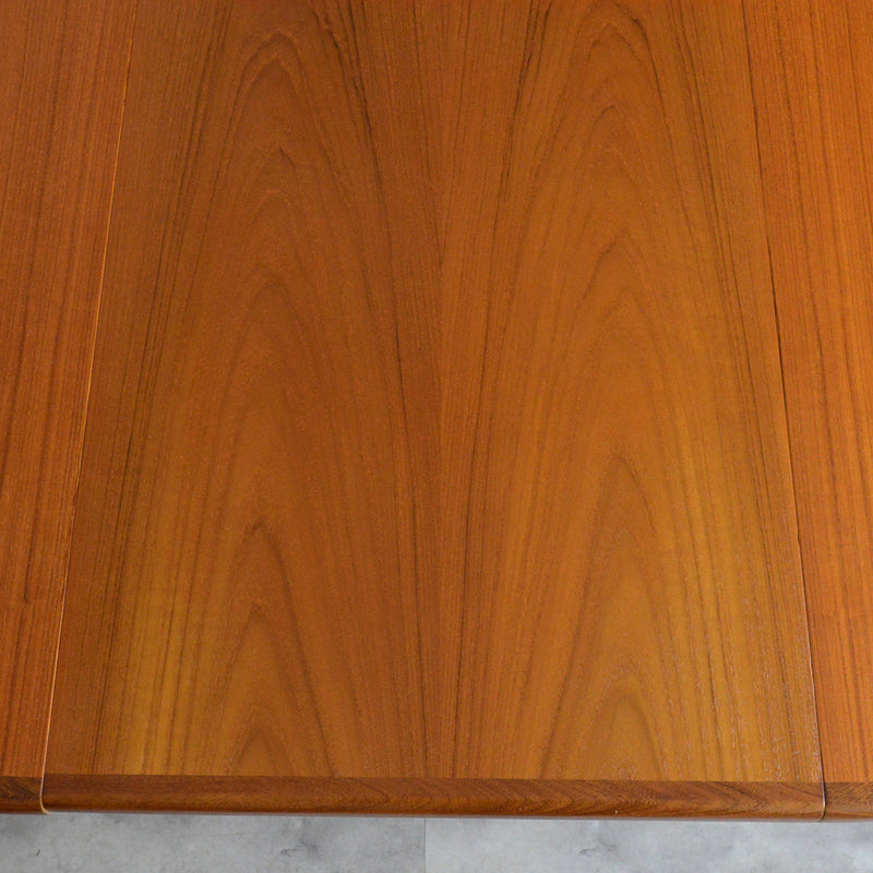 G-PLANジープラン エクステンション ラウンドダイニングテーブル 108(天板剥離再塗装）