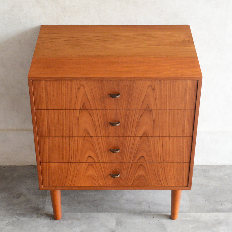 デンマークヴィンテージ  チーク４段スモールチェスト 6-75