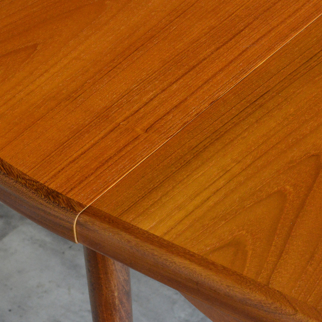 G-PLANジープラン エクステンション ラウンドダイニングテーブル 108(天板剥離再塗装）