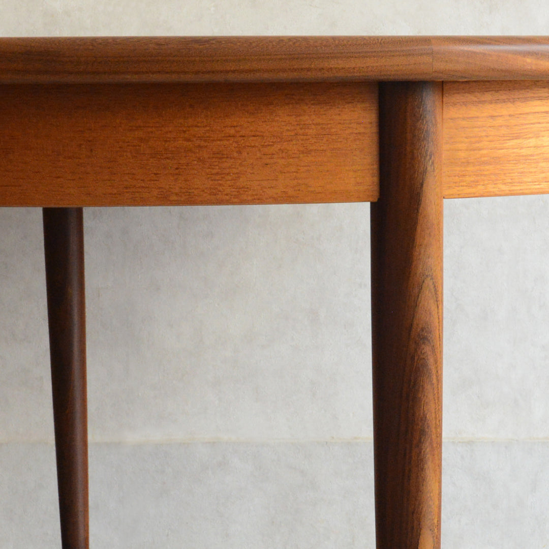 G-PLANジープラン エクステンション ラウンドダイニングテーブル 108(天板剥離再塗装）