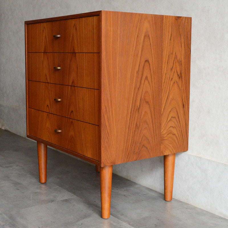 デンマークヴィンテージ  チーク４段スモールチェスト 6-75