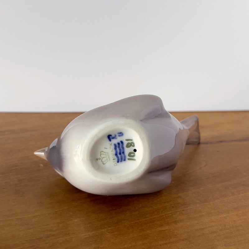 Royal Copenhagen　フィギュリン   尾を上げたスズメA　 px-31