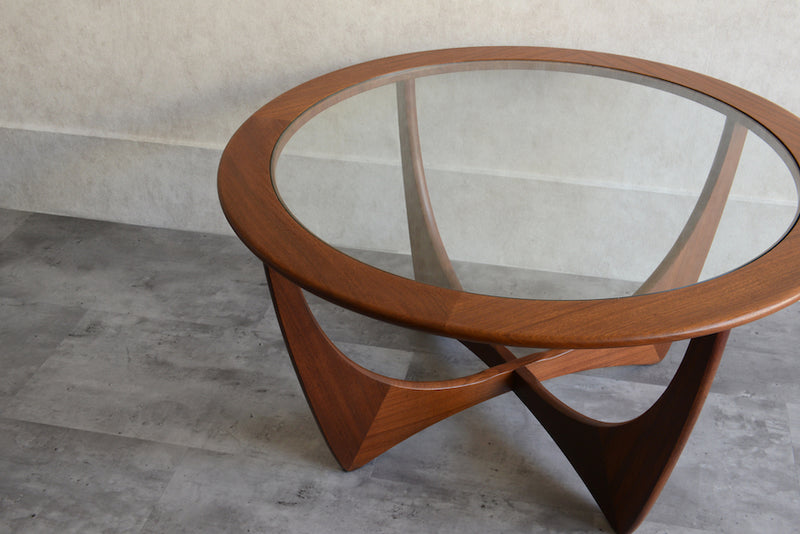 G-PLAN　ジープラン　アストロガラストップローテーブル