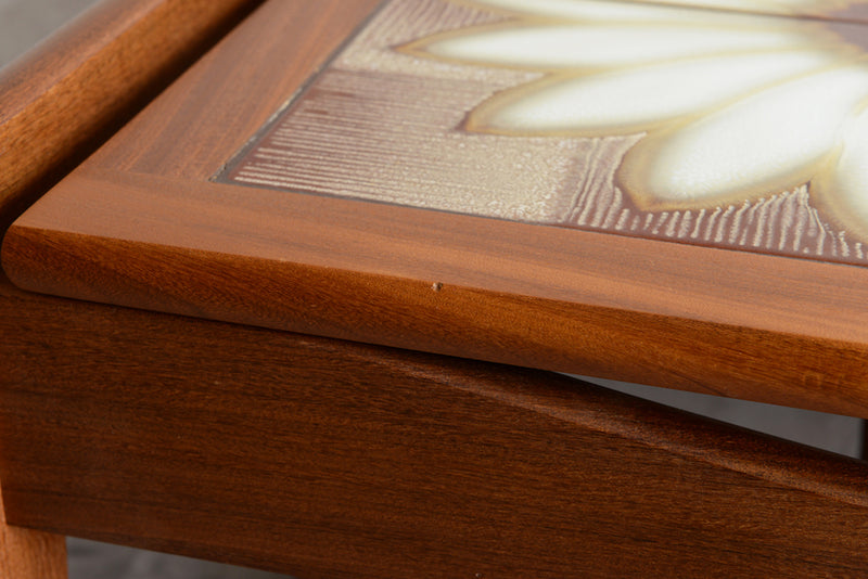 デンマークヴィンテージ　タイルトップローテーブル