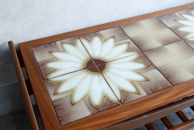 デンマークヴィンテージ　タイルトップローテーブル