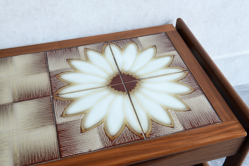 デンマークヴィンテージ　タイルトップローテーブル