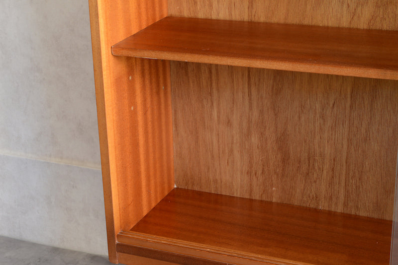 チークガラスキャビネット　イギリス　ヴィンテージ