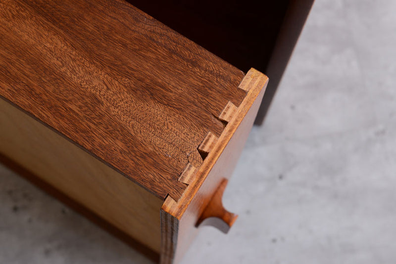 STAG　スタッグ　サイドテーブル