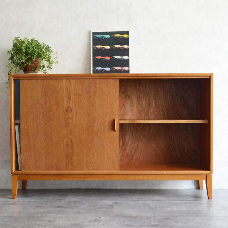 Herbert E. Gibbs（ハーバートE.ギブス）ガラスキャビネット22(木扉付)