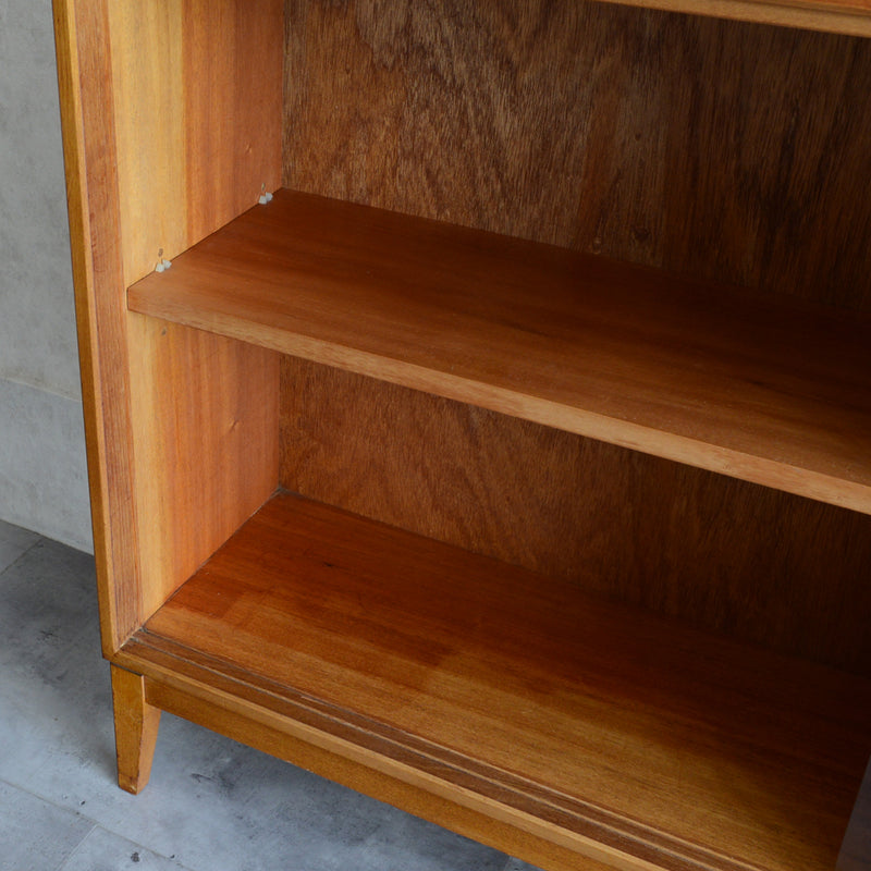 Herbert E. Gibbs（ハーバートE.ギブス）ガラスキャビネット22(木扉付)