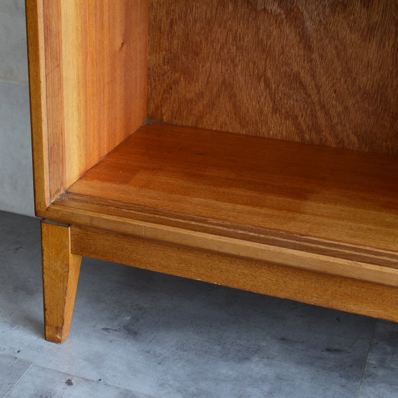 Herbert E. Gibbs（ハーバートE.ギブス）ガラスキャビネット22(木扉付)