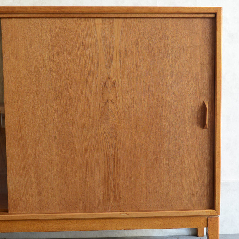 Herbert E. Gibbs（ハーバートE.ギブス）ガラスキャビネット22(木扉付)