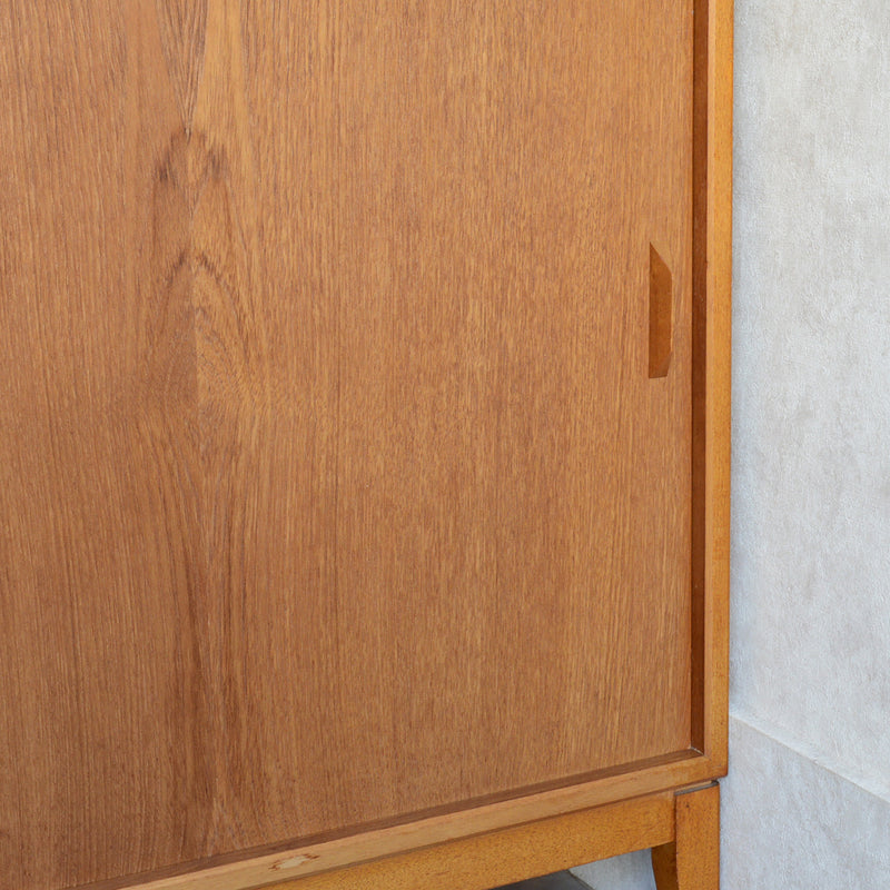 Herbert E. Gibbs（ハーバートE.ギブス）ガラスキャビネット22(木扉付)