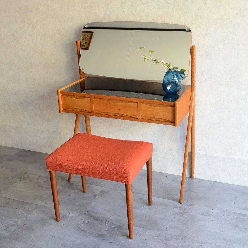 デンマークヴィンテージ　Arne Vodder　ドレッシングデスク