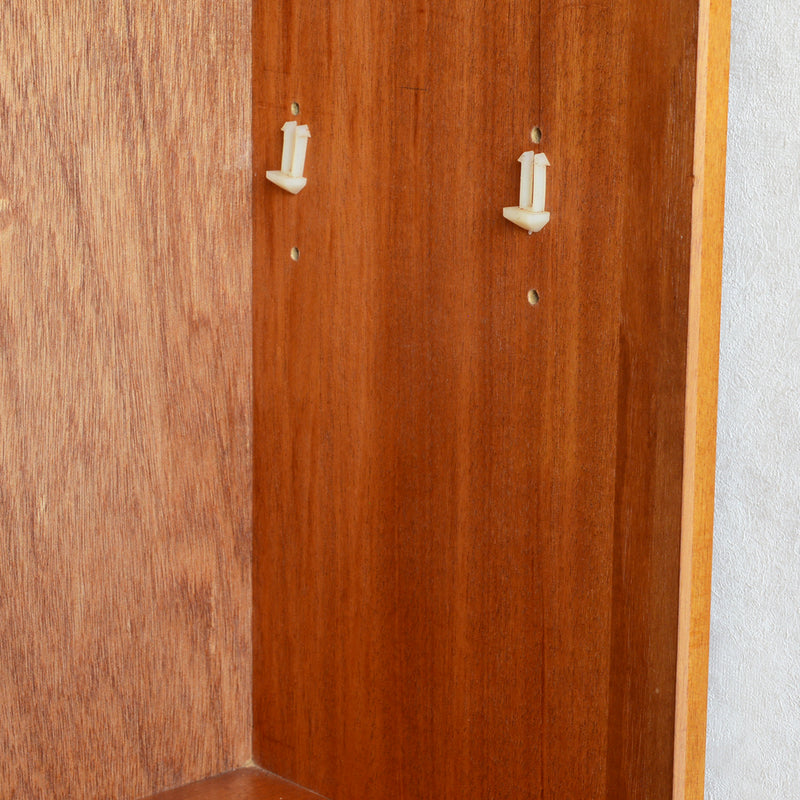 Herbert E. Gibbs（ハーバートE.ギブス）ガラスキャビネット22(木扉付)