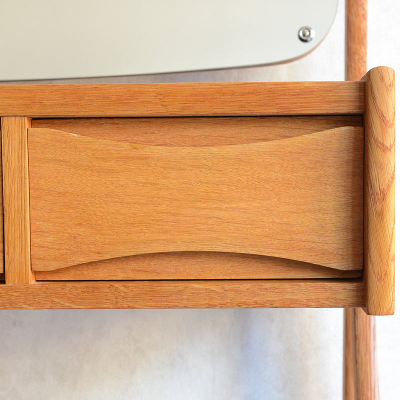 デンマークヴィンテージ　Arne Vodder　ドレッシングデスク