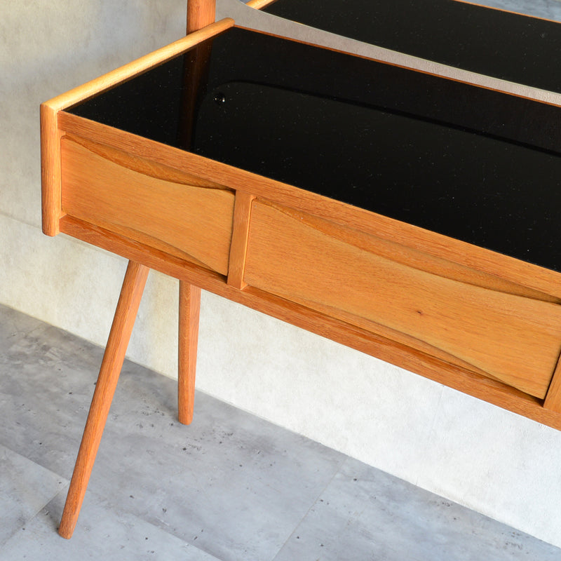 デンマークヴィンテージ　Arne Vodder　ドレッシングデスク