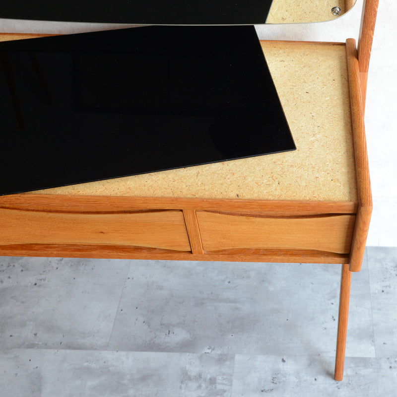 デンマークヴィンテージ　Arne Vodder　ドレッシングデスク