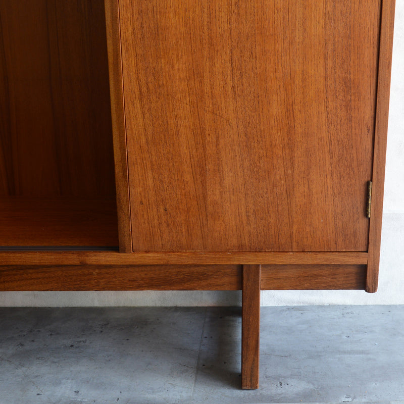 Turnidge  ターニッジ　ガラスキャビネット 17 (木扉付）