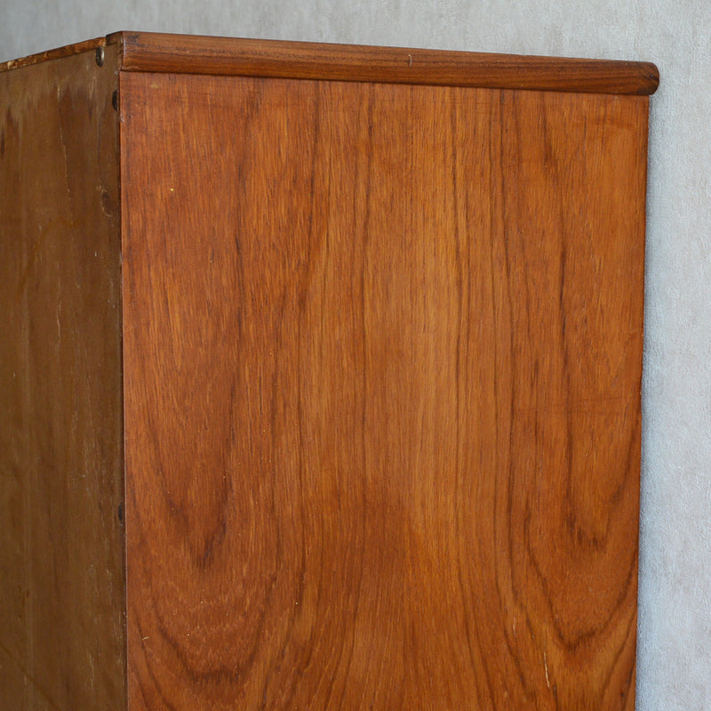 Turnidge  ターニッジ　ガラスキャビネット 17 (木扉付）