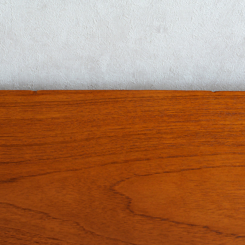 Turnidge  ターニッジ　ガラスキャビネット 17 (木扉付）