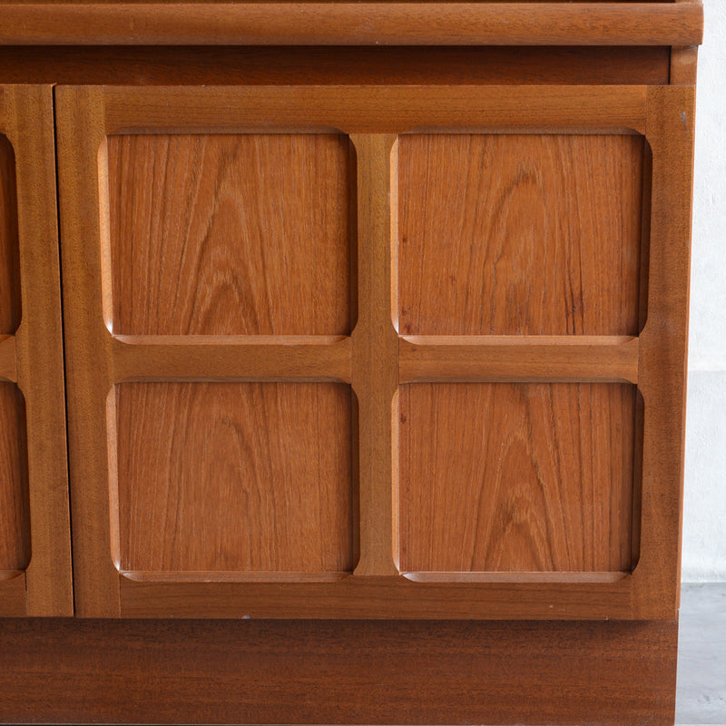 Nathan ネイサン トールキャビネット 24