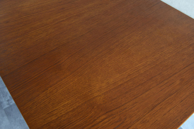 Jentique　ジェンティーク　ゲートレッグダイニングテーブル01