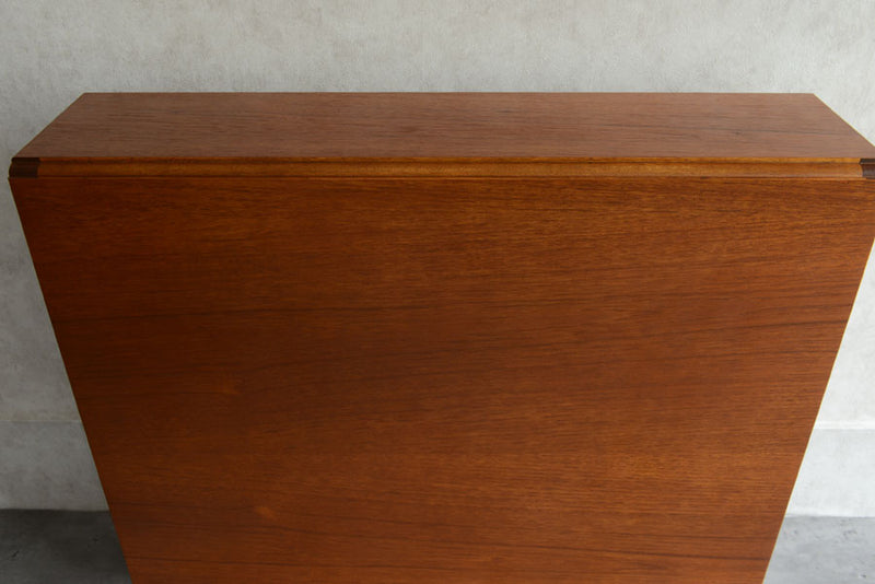 Jentique　ジェンティーク　ゲートレッグダイニングテーブル01