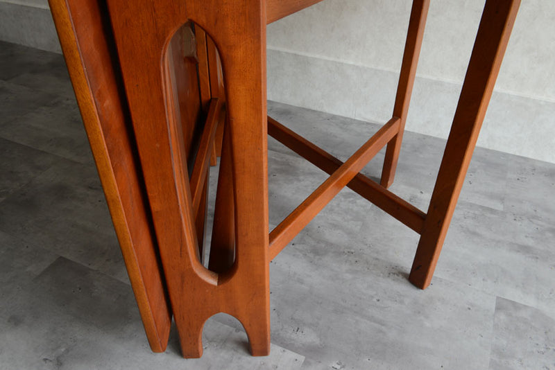 Jentique　ジェンティーク　ゲートレッグダイニングテーブル01