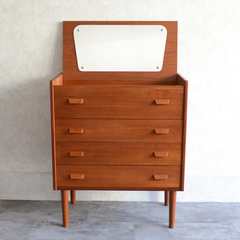 デンマークヴィンテージ ドレッシングチェスト01