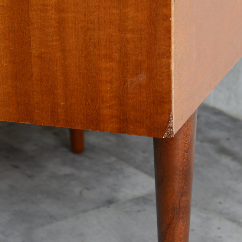 60s チェスト04 (3段脚付）