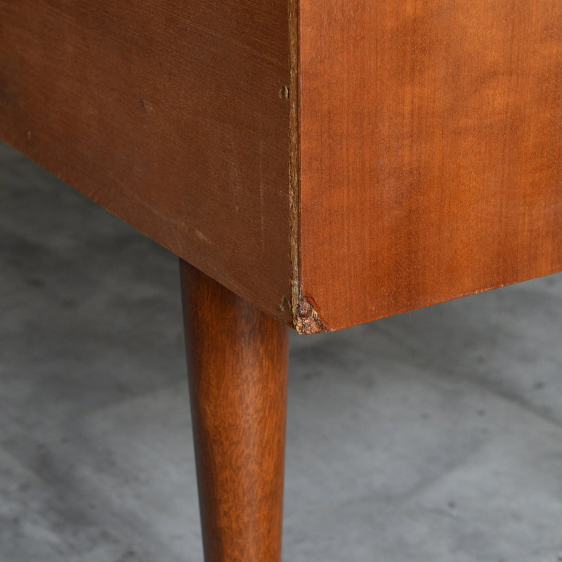 60s チェスト04 (3段脚付）