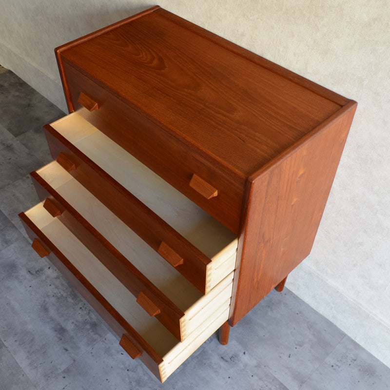 デンマークヴィンテージ ドレッシングチェスト01