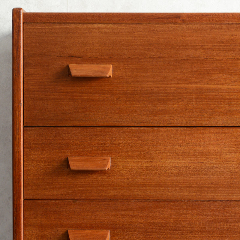 デンマークヴィンテージ ドレッシングチェスト01