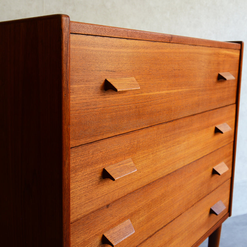 デンマークヴィンテージ ドレッシングチェスト01