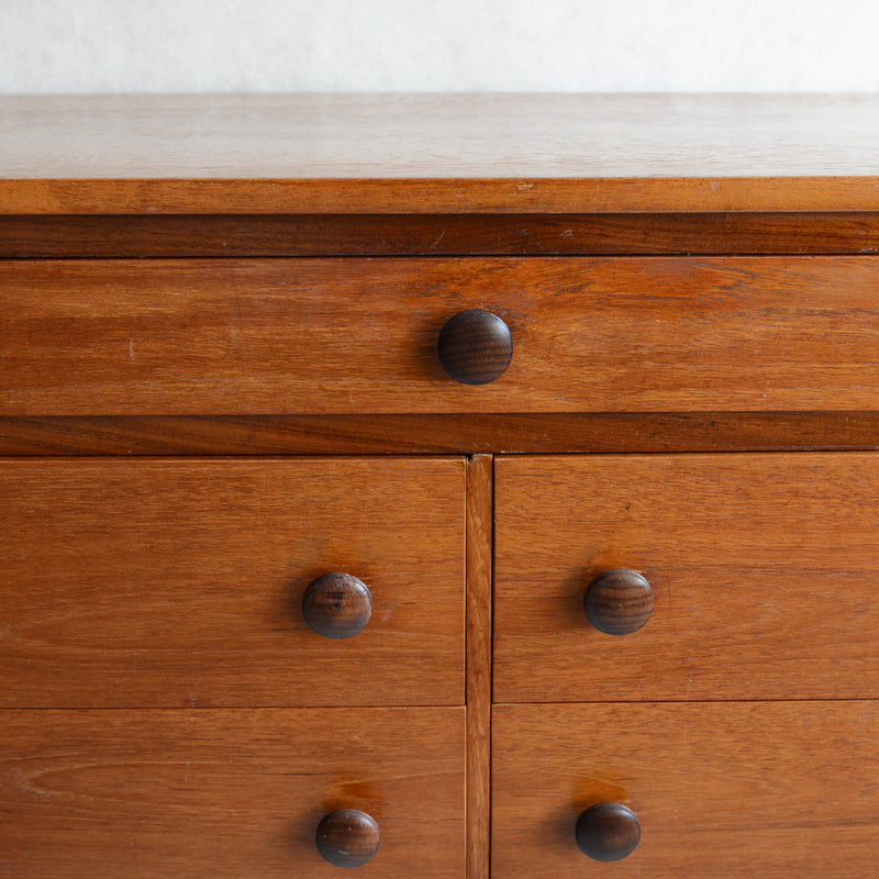 スウェーデン ヴィンテージ サイドボード 44